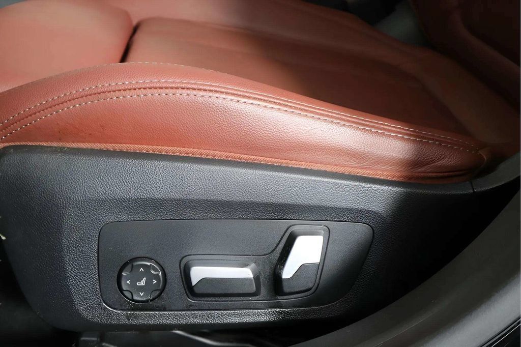 Used 2023 BMW i4 eDrive35 w/ Premium Package RWD image 37