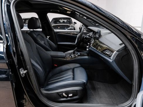 Used 2017 BMW 540i image 36
