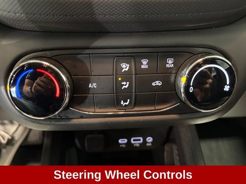 Used 2022 Chevrolet TrailBlazer LS FWD image 15