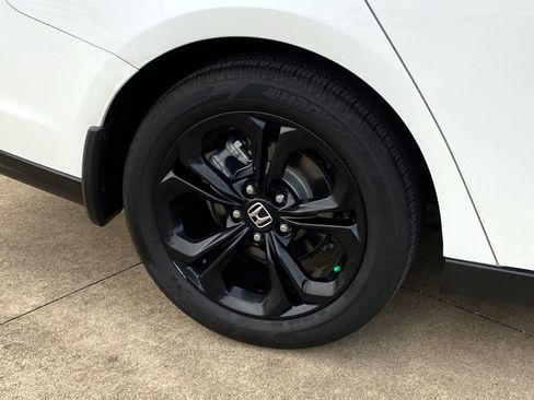 Used 2025 Honda Accord SE image 8