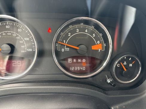 Used 2014 Jeep Patriot Limited w/ Sun/Sound Group image 10