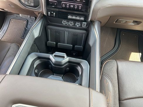 New 2025 RAM 2500 Limited image 40