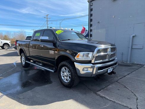 Used 2016 RAM 2500 Laramie image 2