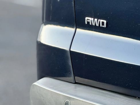 Used 2012 Chevrolet Traverse LT image 3