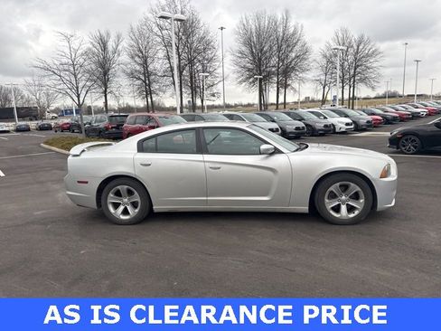 Used 2012 Dodge Charger SXT w/ Sport Appearance Group image 7