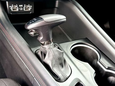 Used 2025 Dodge Durango GT RWD image 17