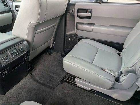Used 2013 Toyota Sequoia Limited RWD image 37