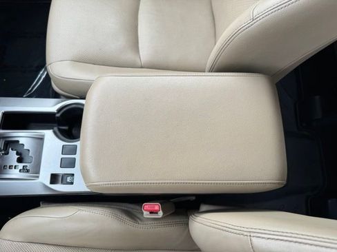Used 2018 Toyota 4Runner Limited AWD/4WD image 17