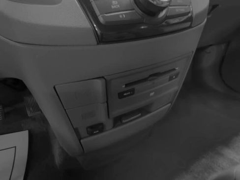 Used 2017 Honda Odyssey SE image 30