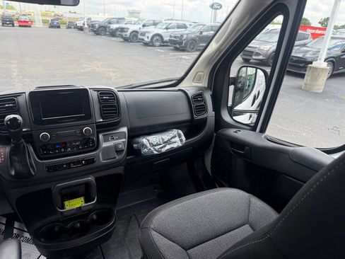 Used 2024 RAM ProMaster 2500 FWD image 43