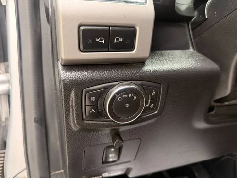 Used 2018 Ford F350 Lariat w/ Lariat Value Package AWD/4WD image 18