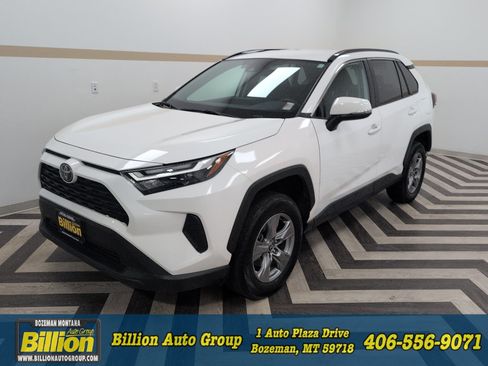 Used 2024 Toyota RAV4 XLE AWD/4WD image 1