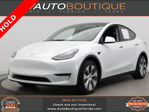 Used 2022 Tesla Model Y Long Range AWD/4WD image 1