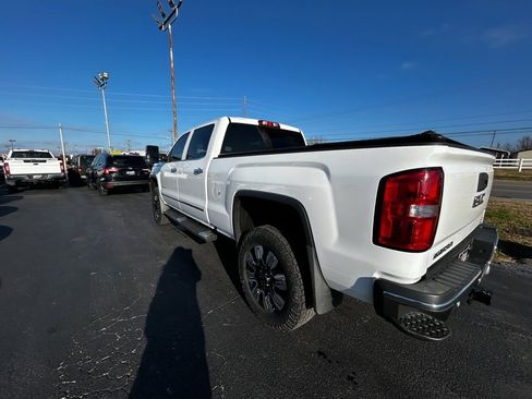 Used 2018 GMC Sierra 2500 SLT w/ Duramax Plus Package image 5