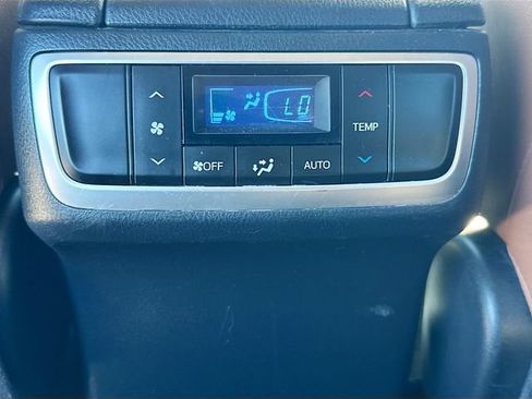 Used 2019 Toyota Highlander Limited AWD/4WD image 27