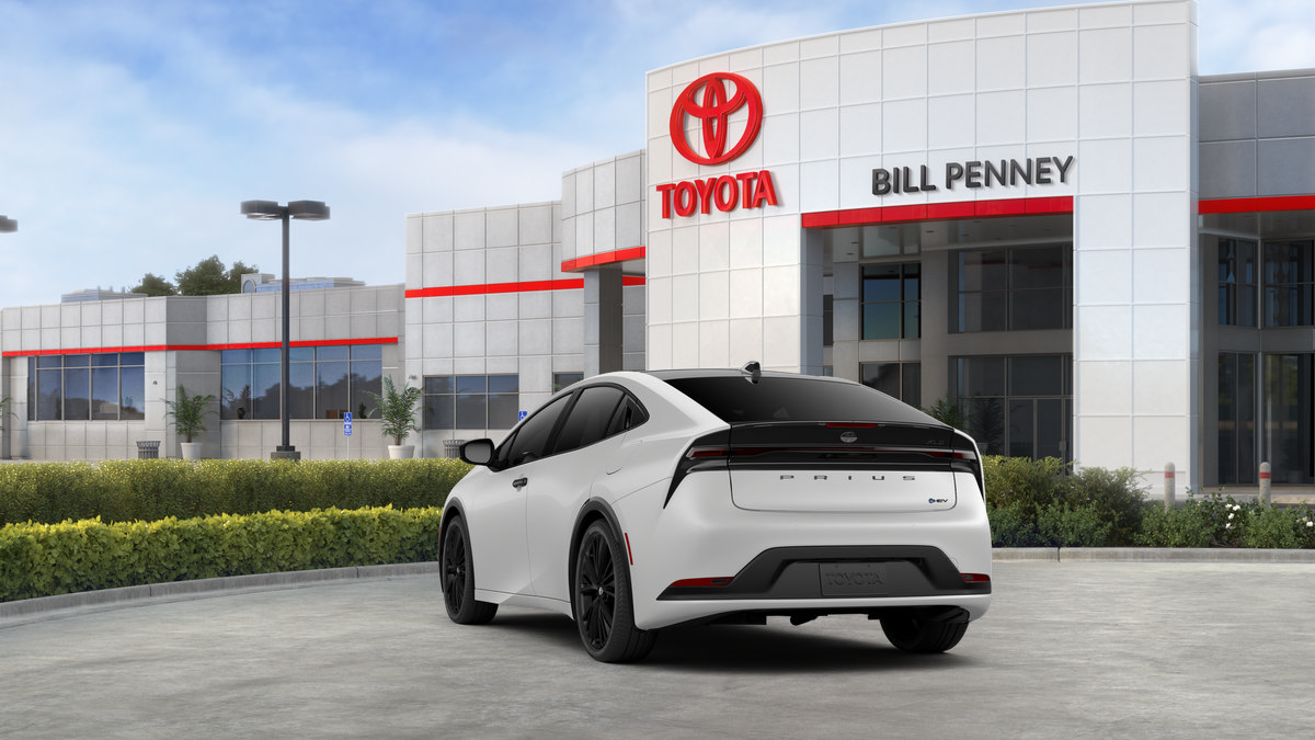 New 2027 Toyota Prius FWD image 7