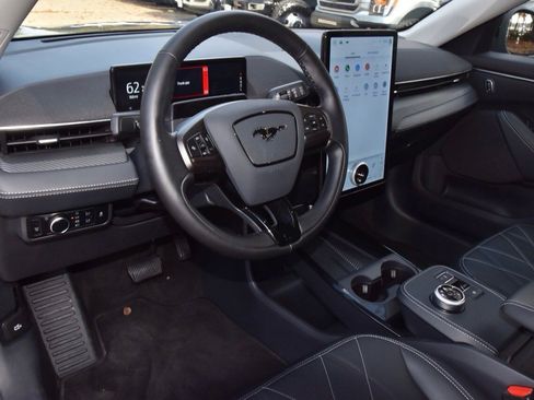 Certified 2024 Ford Mustang Mach-E Select w/ Comfort Package Lite image 32