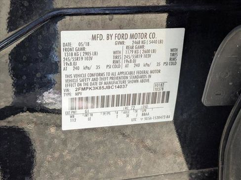 Used 2018 Ford Edge Titanium FWD image 25