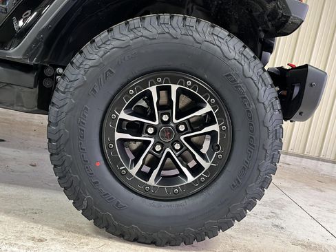 New 2026 Jeep Wrangler Unlimited Rubicon image 27