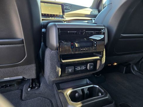 New 2026 Jeep Grand Wagoneer 4WD image 28