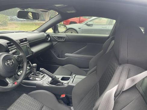 Used 2025 Toyota GR86 w/ Performance Package image 10