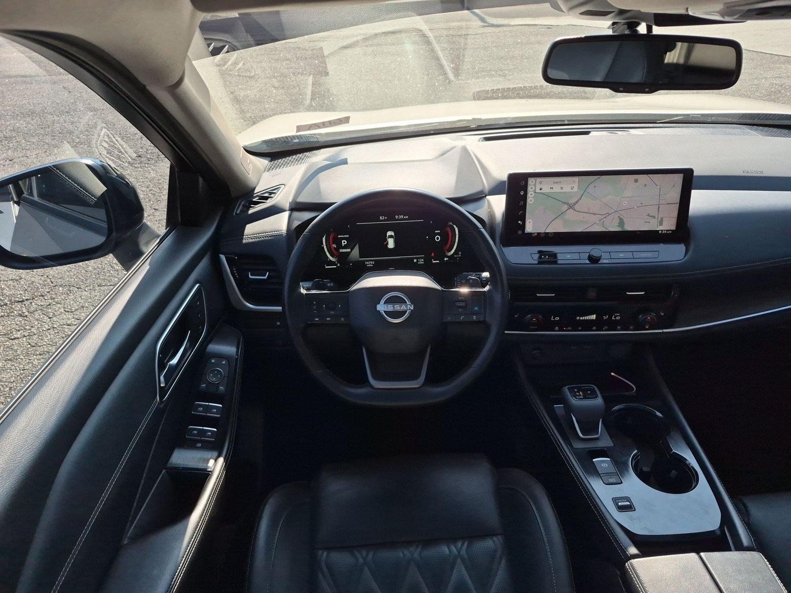 Used 2025 Nissan Rogue Platinum FWD image 21