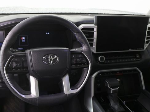 Used 2024 Toyota Tundra Platinum image 4