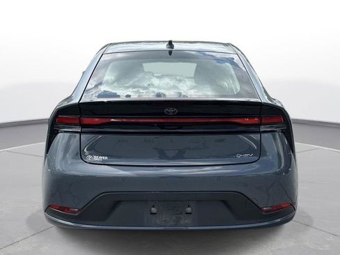 Used 2023 Toyota Prius LE FWD image 14