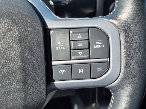Used 2023 Ford F150 Lariat AWD/4WD image 18