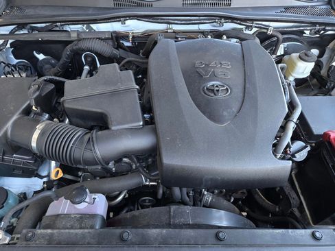 Certified 2022 Toyota Tacoma SR image 23