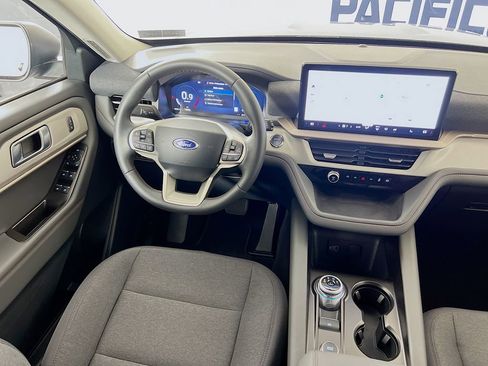 Used 2026 Ford Explorer Active AWD/4WD image 27