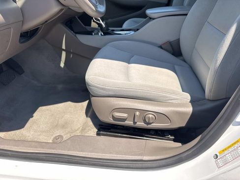 Used 2023 Chevrolet Malibu LS w/ Driver Confidence Package FWD image 18