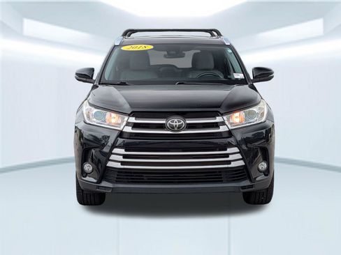Used 2018 Toyota Highlander XLE FWD image 12