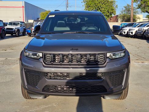 New 2026 Jeep Grand Cherokee L Altitude RWD image 2