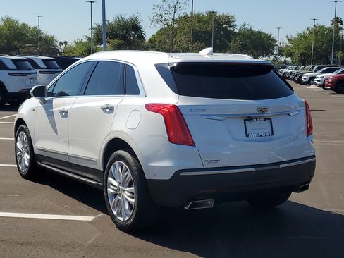 Used 2019 Cadillac XT5 Premium Luxury w/ Driver Assist Package image 4