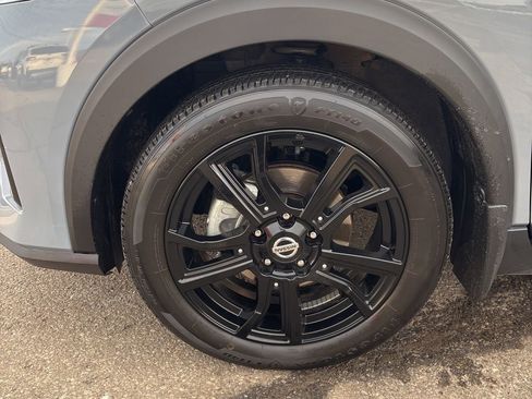 Used 2021 Nissan Kicks SV w/ Exterior Package image 13