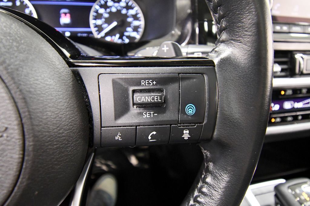 Used 2022 Nissan Pathfinder SV w/ SV Premium Package AWD/4WD image 22