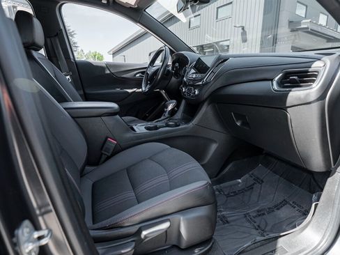 Used 2022 Chevrolet Equinox RS w/ Infotainment Package AWD/4WD image 21