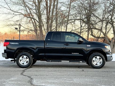 Used 2010 Toyota Tundra 4x4 Double Cab image 5