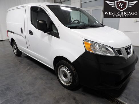 Used 2019 Nissan NV200 S w/ Cruise Control Package image 1