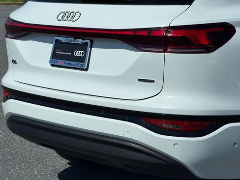 Certified 2025 Audi Q6 e-tron Premium Plus w/ Premium Plus AWD/4WD image 12