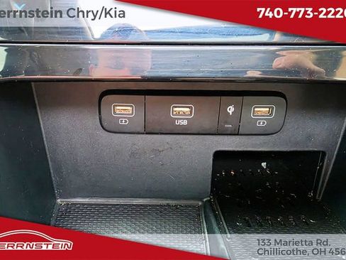 Used 2024 Kia Carnival SX Prestige image 22