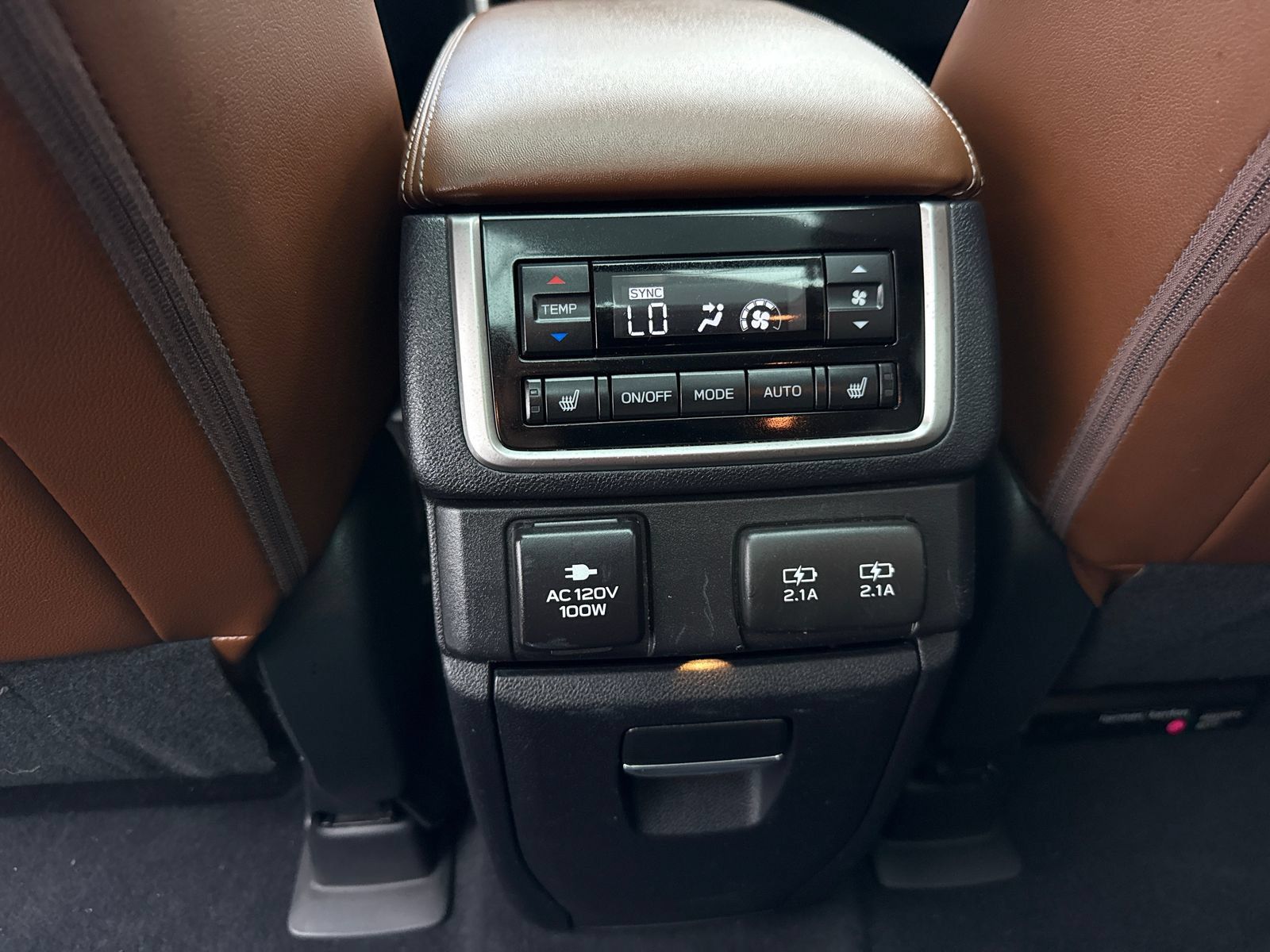 Used 2020 Subaru Ascent Touring w/ Popular Package #3 AWD/4WD image 40