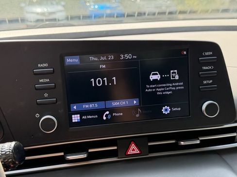 Used 2023 Hyundai Elantra SEL FWD image 22