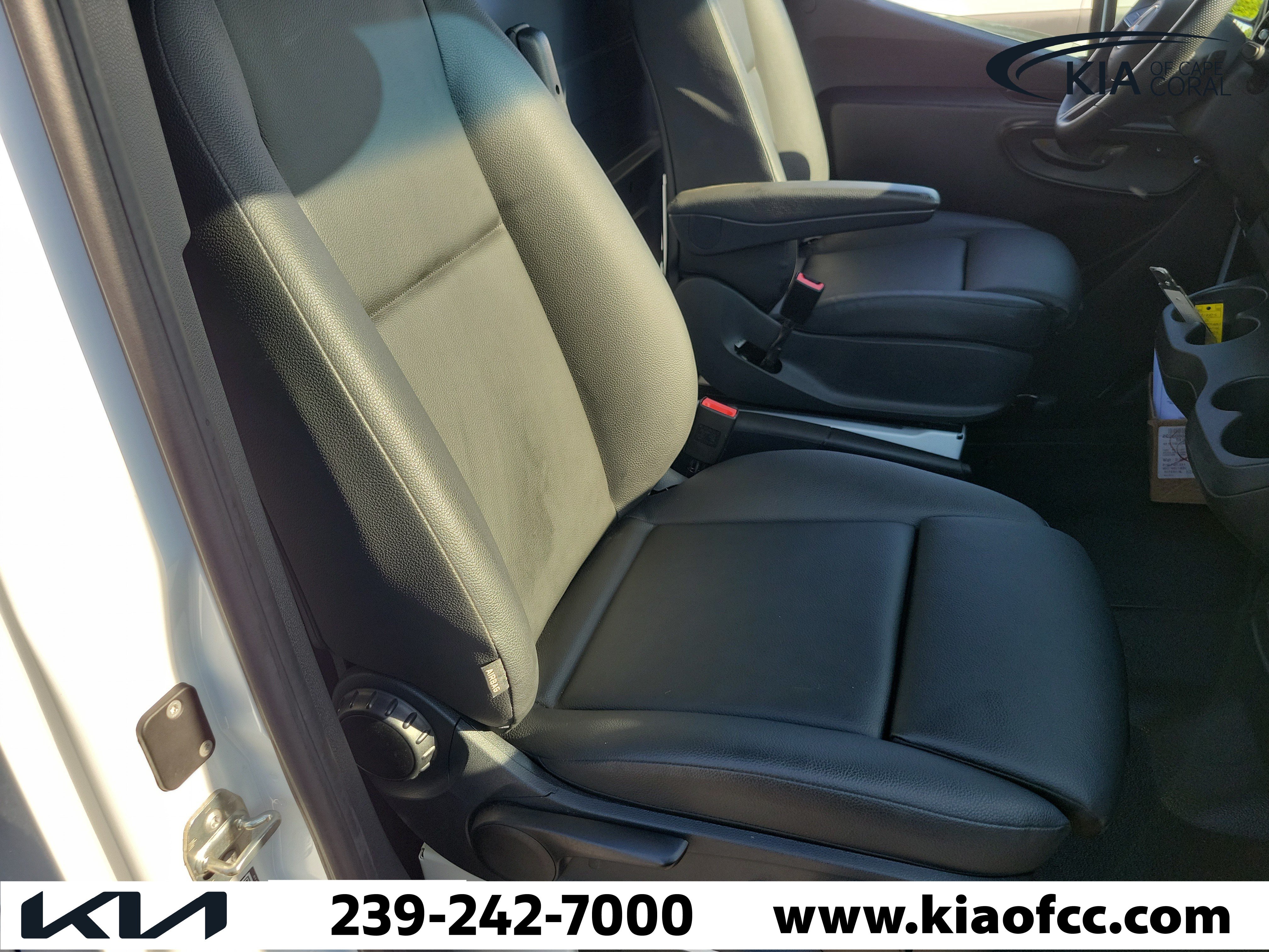Used 2025 Mercedes-Benz Sprinter 2500 image 29