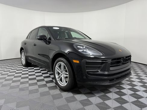 New 2025 Porsche Macan image 7