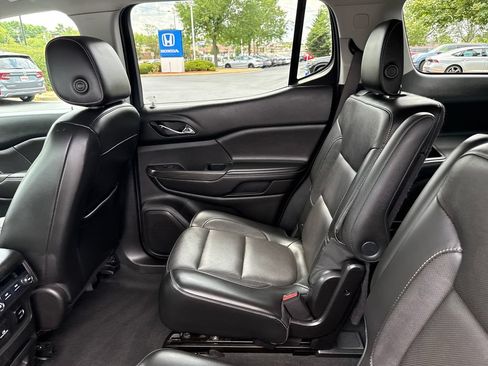 Used 2017 GMC Acadia SLT FWD image 15