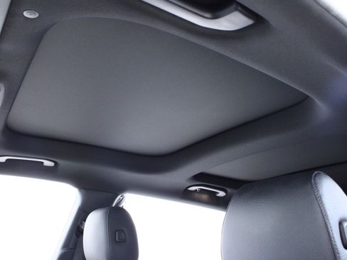 Used 2020 Mercedes-Benz GLB 250 4MATIC image 31