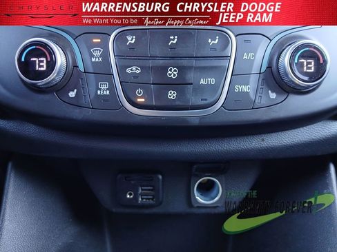 Used 2024 Chevrolet Traverse RS image 26