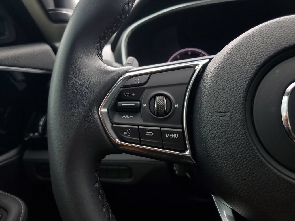 Certified 2026 Acura MDX w/ Technology Package FWD image 22
